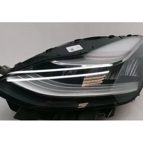 107737900B фара передня Tesla Model 3 2019