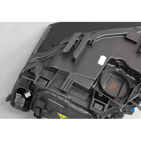 1405801102A фара передня Audi Q5 SQ5 2013