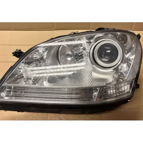 1EL26306401 фара передняя Mercedes-Benz ML W164 2007