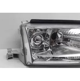 1U19410Q8C фара передня Skoda Octavia Mk2 (1Z) 2005