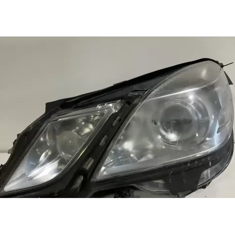 1ZT01080011 фара передняя Mercedes-Benz E W212 2011