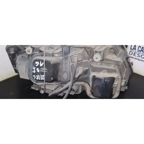 5DV00776015 фара передня Audi A6 S6 C5 4B 1997