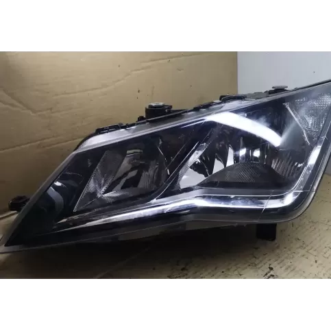 5F1941005B фара передня Seat Leon (1P) 2007