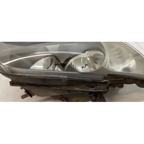 6312719338804 фара передня BMW 1 E81 E87 2004