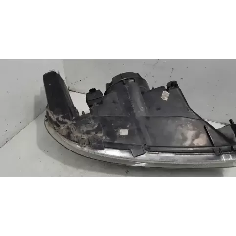 67743212 фара передняя Peugeot 206 1998