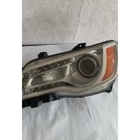 68042155AD фара передня Chrysler 300C 2012
