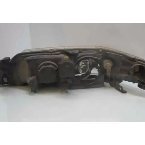 7701048933 фара передня Renault Laguna II 2001