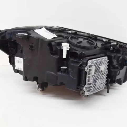 7931831 фара передня BMW X3 G01 2018