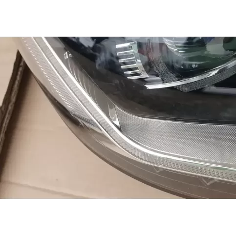 7L6941015 фара передня Volkswagen Touareg I 2004