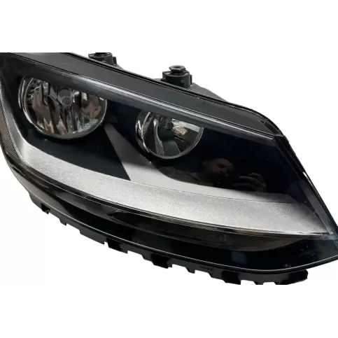 7N1941006 фара передняя Volkswagen Sharan 2010