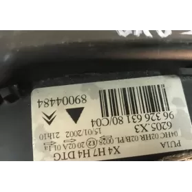 89004484 фара передняя Citroen C5 2001