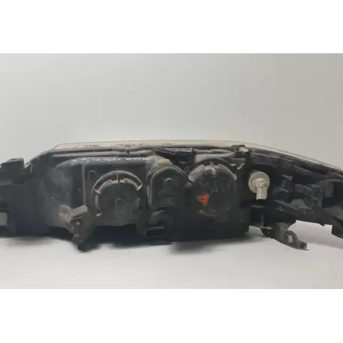 8900469 фара передняя Renault Laguna II 2001