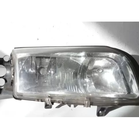 89005059 фара передняя Volvo S80 2000