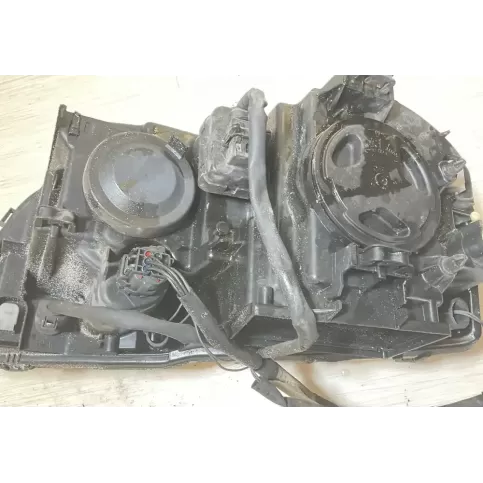 89078591 фара передняя Volvo XC90 2005