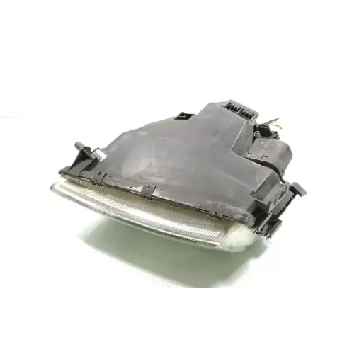 8D0941004C фара передня Audi A4 S4 B5 8D 1998