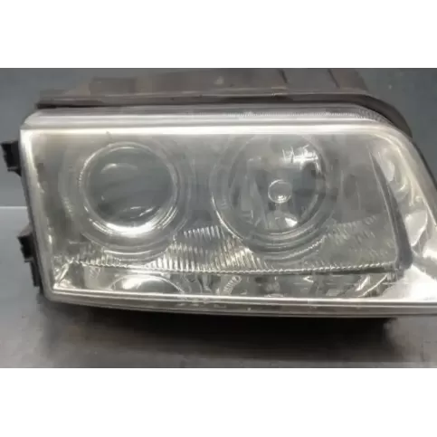 8D0941030A фара передня Audi A4 S4 B5 8D 1995