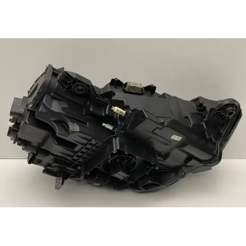 8V0941033F фара передняя Audi A3 S3 8V 2019