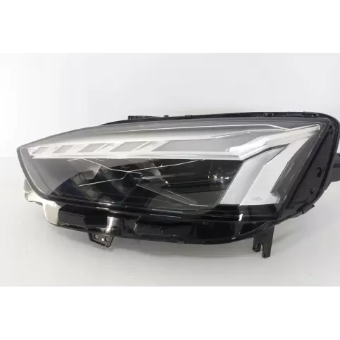 8W6941085 фара передняя Audi A5 2020