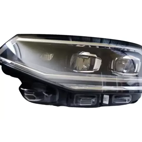 90141146 фара передняя Volkswagen Golf Sportsvan 2018