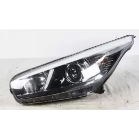 92101-A2010 фара передняя KIA Ceed 2014