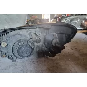 921012F0R фара передняя KIA Cerato 2004