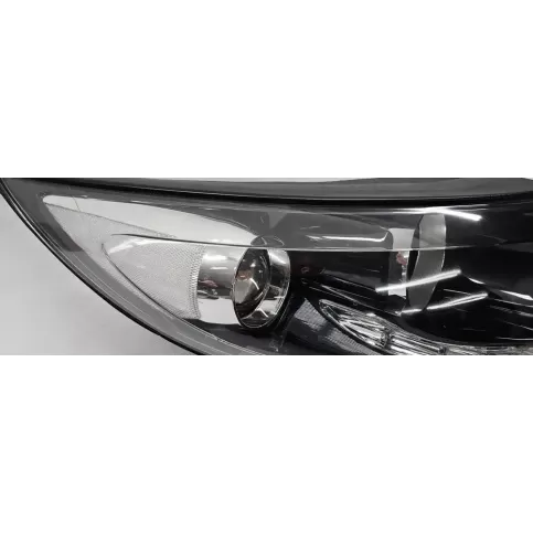92102-3 фара передня KIA Sportage 2013