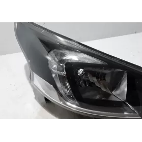 93867948 фара передня Opel Vivaro 2017