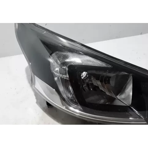 93867948 фара передня Opel Vivaro 2017