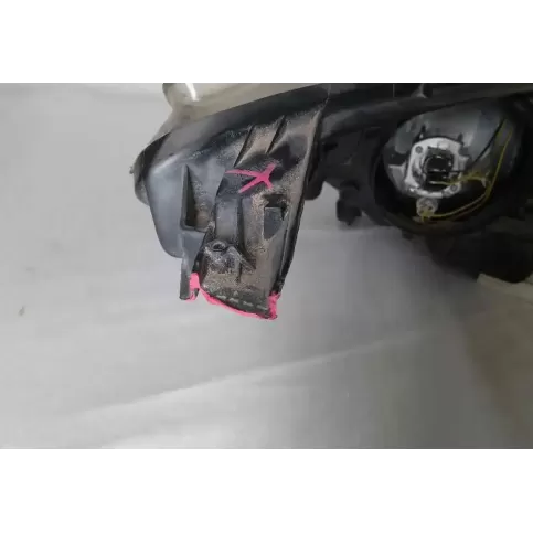 964998628001 фара передняя Peugeot 207 2006