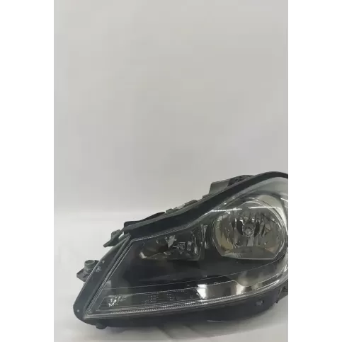 A2048209559 фара передняя Mercedes-Benz C W204 2011
