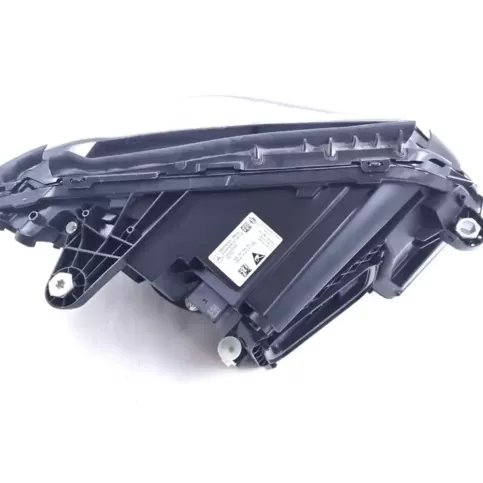 A2059066706 фара передняя Mercedes-Benz C W205 2013