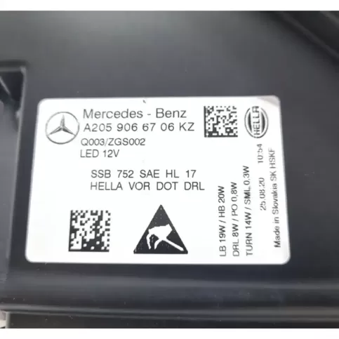 A2059066706 фара передняя Mercedes-Benz C W205 2013