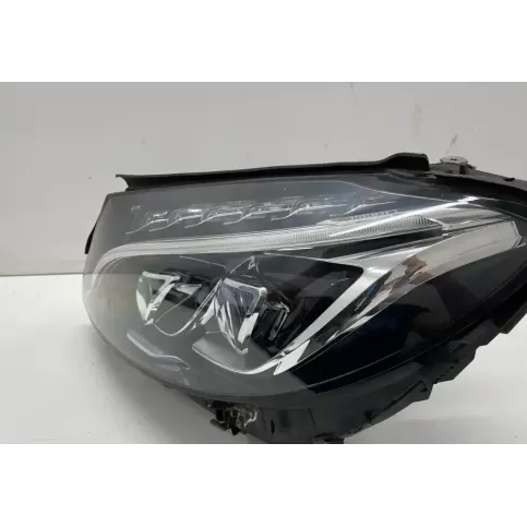 A207307486 фара передняя Mercedes-Benz C W205 2018