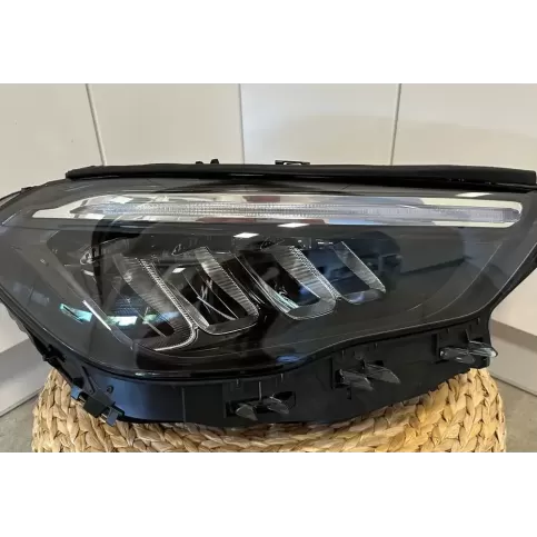A2479063804 фара передня Mercedes-Benz GLA H247 2022
