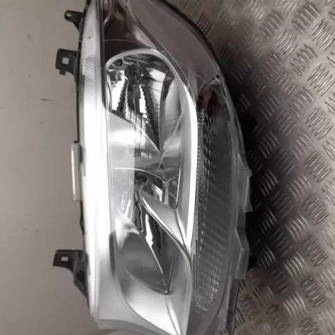 A9109060200 фара передняя Mercedes-Benz Sprinter W907 W910 2020