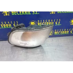 B613563C00 фара передняя Nissan Sunny 1992