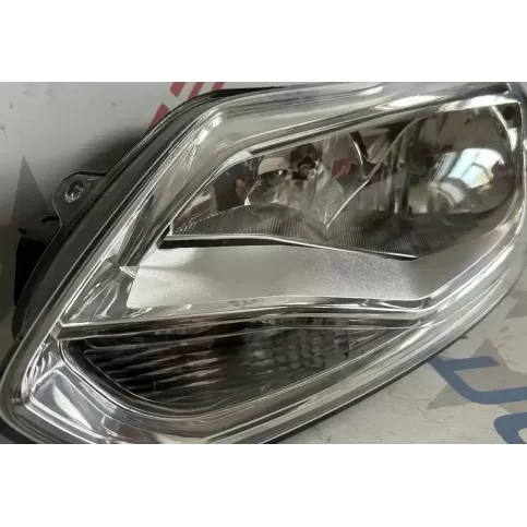 BM5113W030AL фара передняя Ford Focus 2014