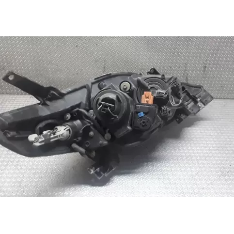 C23551040 фара передня Mazda 5 2006
