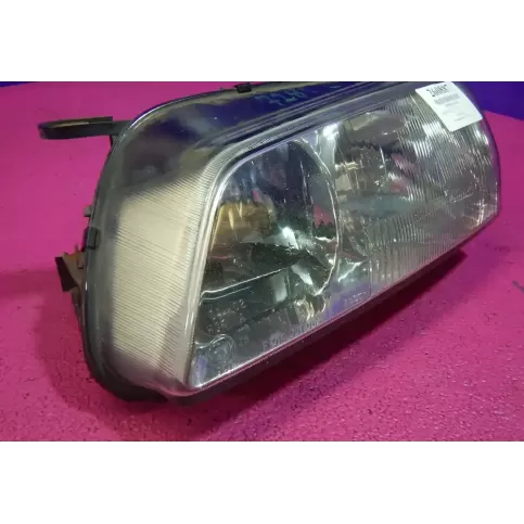 F014001012 фара передняя Mazda 626 2001