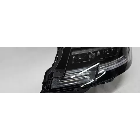 M8E2-13W030-HL фара передняя Land Rover Range Rover L405 2023