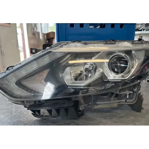 MDE1313900L фара передняя Nissan Qashqai 2016
