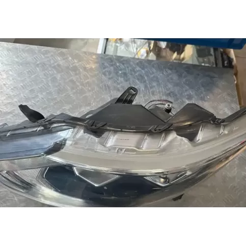 MDE1313900L фара передняя Nissan Qashqai 2016