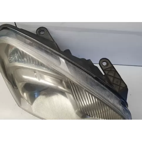 NR9393 фара передняя Nissan Qashqai 2009