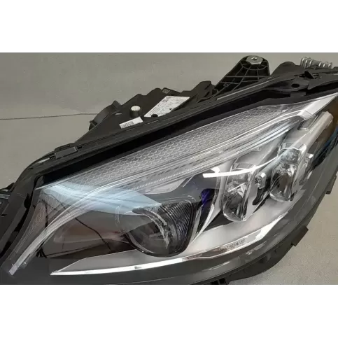 Q004ZGS002 фара передняя Mercedes-Benz C W205 2019