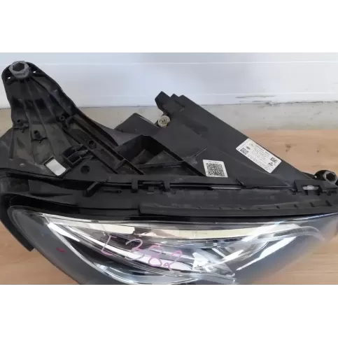 W2139067606 фара передняя Mercedes-Benz E W213 2020