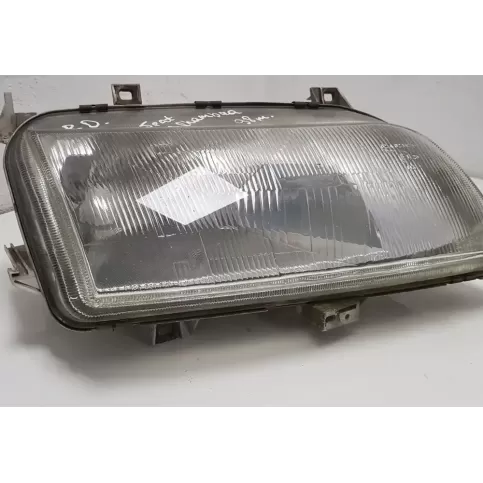 00301048302 фара передняя Seat Alhambra (Mk1) 2001
