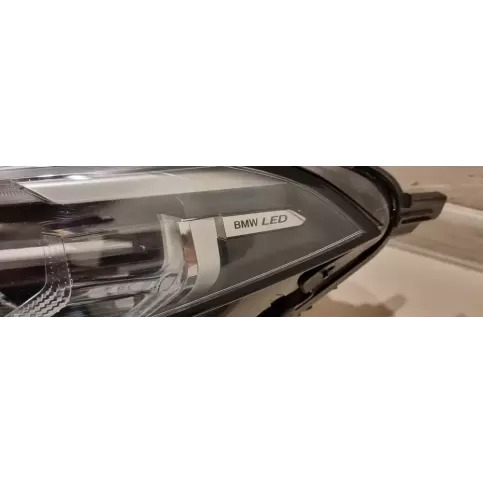 030110923302 фара передняя BMW 8 G14 2019
