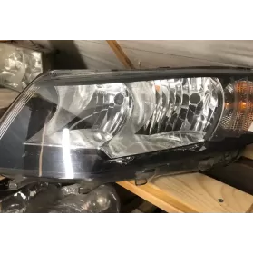 030127220100 фара передняя Skoda Octavia Mk3 (5E) 2014