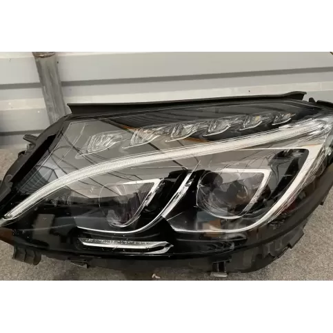 030128423104 фара передняя Mercedes-Benz C W205 2014