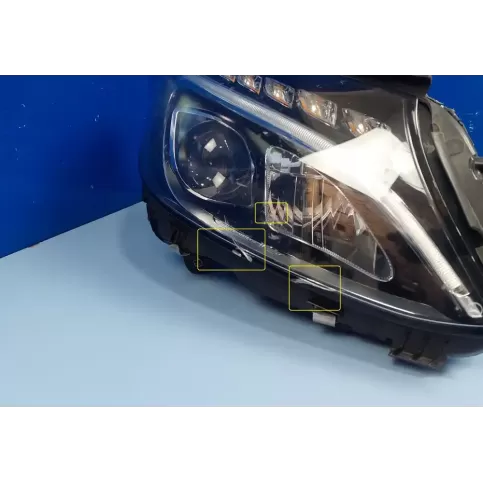 030128423404 фара передняя Mercedes-Benz C W205 2019